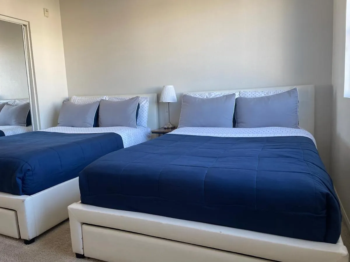 Sleep 6 Venice Beach In 5 Minutes Two Bedroom Los Angeles United States